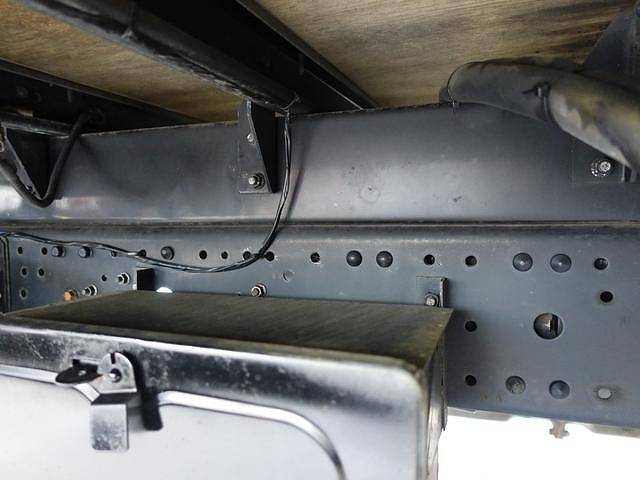 三菱ふそうキャンターアルミウイング小型（2t・3t）[写真19]