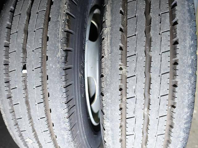 三菱ふそうキャンターアルミウイング小型（2t・3t）[写真27]