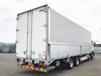 UDトラックスクオンアルミウイング大型（10t）[写真02]