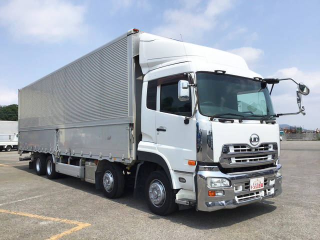 UDトラックスクオンアルミウイング大型（10t）[写真03]