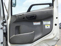 UDトラックスクオンアルミウイング大型（10t）[写真30]