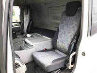 UDトラックスクオンアルミウイング大型（10t）[写真31]