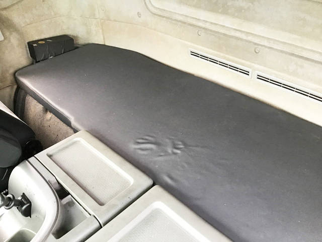 UDトラックスクオンアルミウイング大型（10t）[写真34]