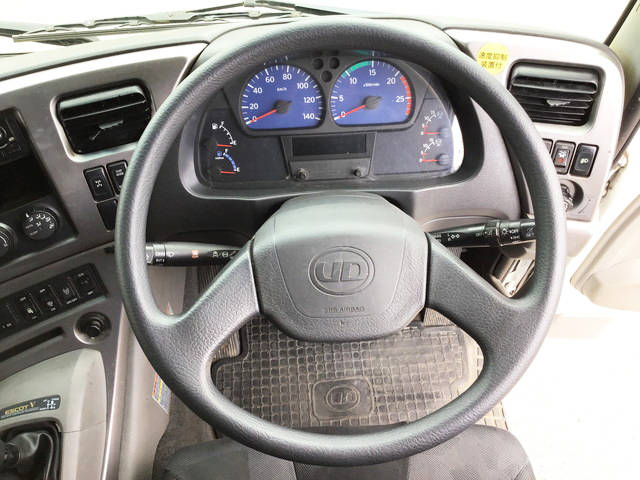 UDトラックスクオンアルミウイング大型（10t）[写真37]