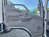 日野デュトロ平ボディ小型（2t・3t）[写真24]