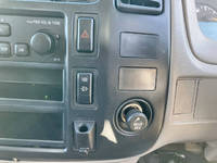 日野デュトロ平ボディ小型（2t・3t）[写真32]