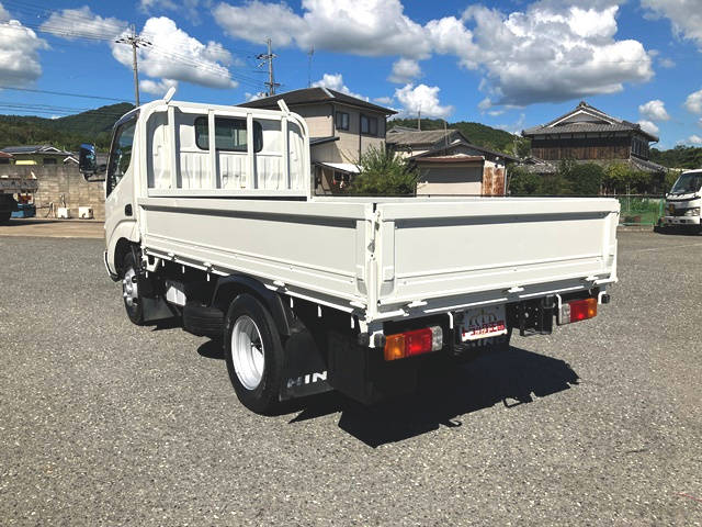 日野デュトロ平ボディ小型（2t・3t）[写真04]