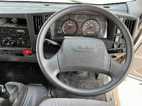 いすゞエルフアルミバン小型（2t・3t）[写真22]