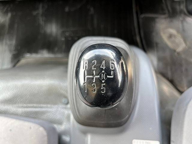 いすゞエルフアルミバン小型（2t・3t）[写真24]