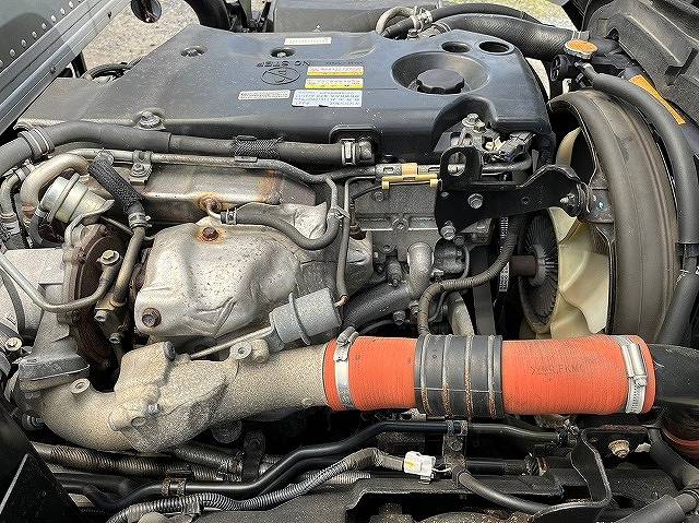 いすゞエルフアルミバン小型（2t・3t）[写真30]