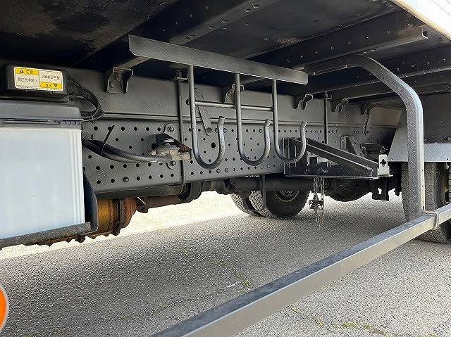 いすゞエルフアルミバン小型（2t・3t）[写真33]