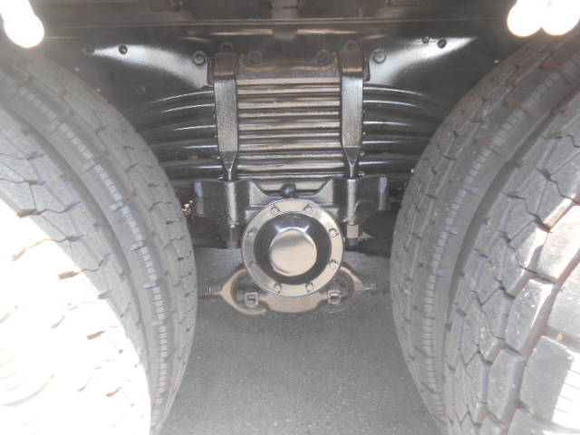 三菱ふそうスーパーグレートセルフクレーン4段大型（10t）[写真25]