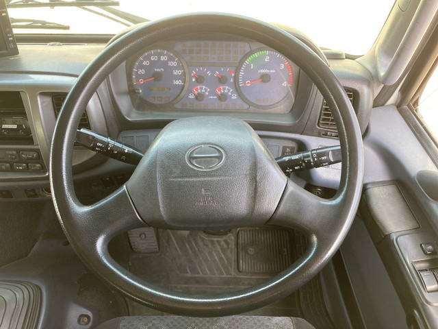 日野レンジャーアルミウイング中型（4t）[写真33]