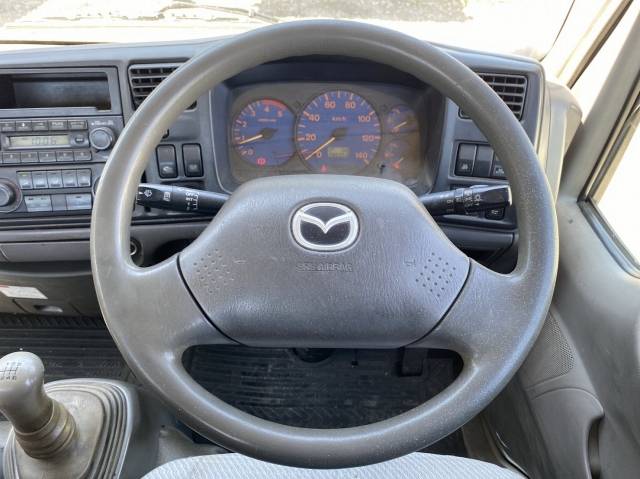 マツダタイタンセルフローダー中型（4t）[写真34]