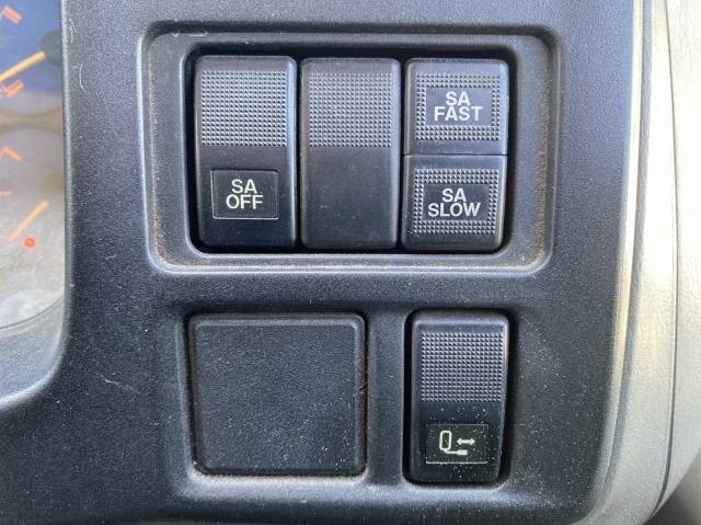 マツダタイタンセルフローダー中型（4t）[写真38]