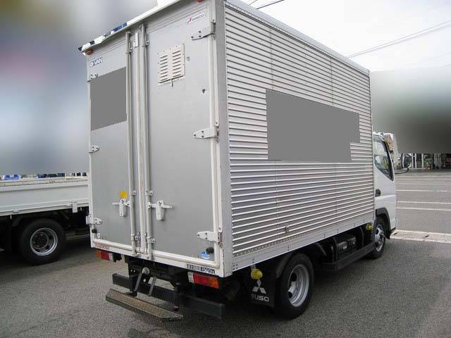 三菱ふそうキャンターガッツアルミバン小型（2t・3t）[写真04]