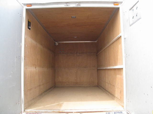 三菱ふそうキャンターガッツアルミバン小型（2t・3t）[写真08]