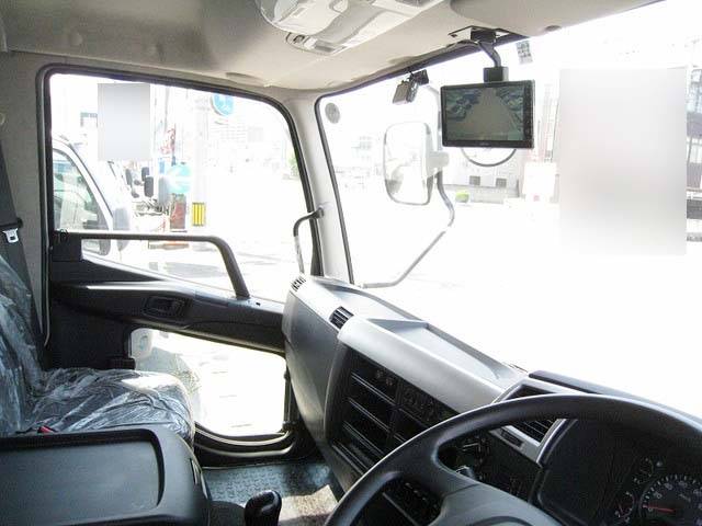 三菱ふそうファイター幌ウイング中型（4t）[写真19]