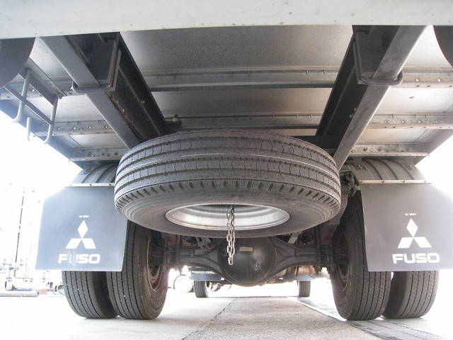 三菱ふそうファイター幌ウイング中型（4t）[写真26]