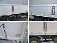 三菱ふそうファイター幌ウイング中型（4t）[写真28]