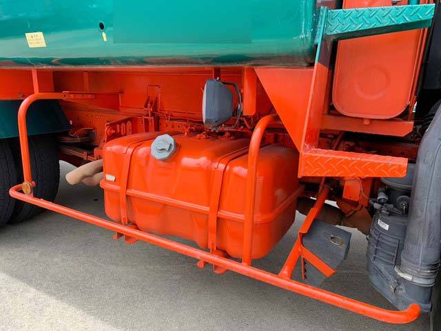 いすゞエルフパッカー車（塵芥車）小型（2t・3t）[写真11]