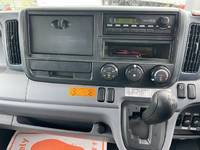 三菱ふそうキャンターパネルバン小型（2t・3t）[写真10]