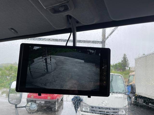 三菱ふそうキャンターパネルバン小型（2t・3t）[写真11]