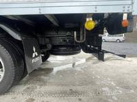 三菱ふそうキャンターパネルバン小型（2t・3t）[写真18]