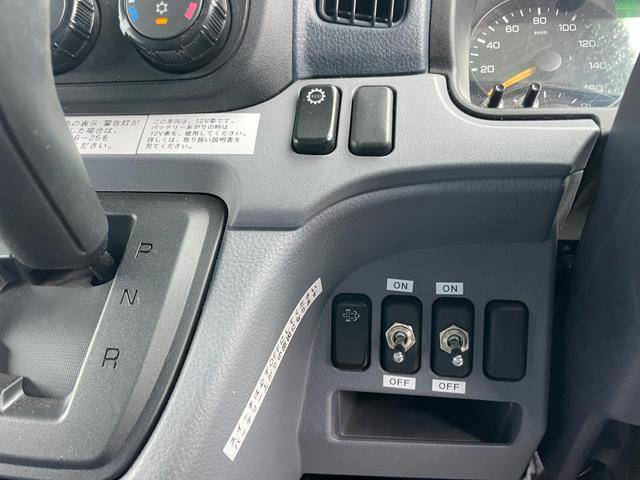 三菱ふそうキャンターパネルバン小型（2t・3t）[写真20]