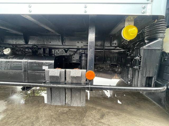 三菱ふそうキャンターパネルバン小型（2t・3t）[写真21]