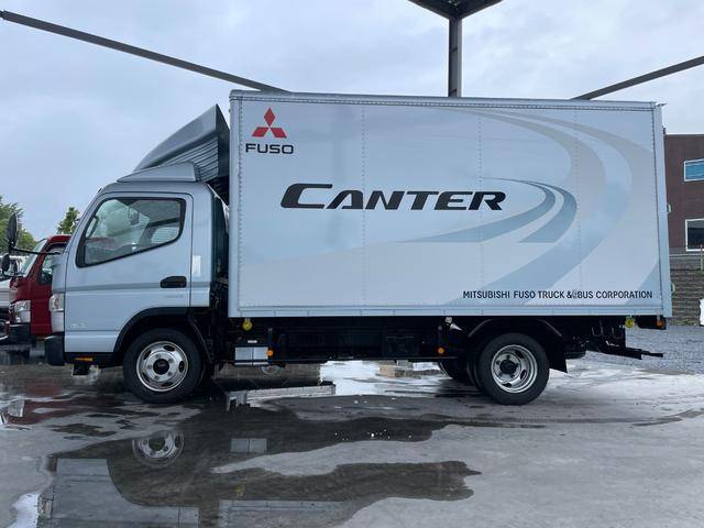 三菱ふそうキャンターパネルバン小型（2t・3t）[写真04]