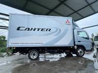 三菱ふそうキャンターパネルバン小型（2t・3t）[写真05]