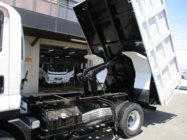 いすゞフォワード深ダンプ（土砂禁ダンプ）中型（4t）[写真15]