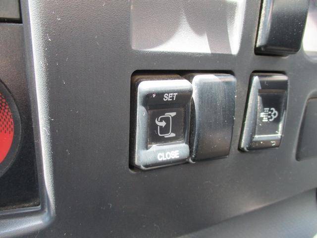 いすゞフォワード深ダンプ（土砂禁ダンプ）中型（4t）[写真20]