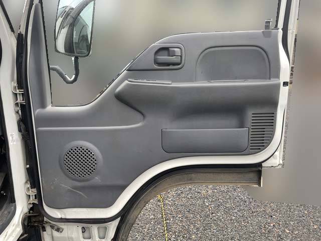 いすゞエルフ平ボディ小型（2t・3t）[写真23]