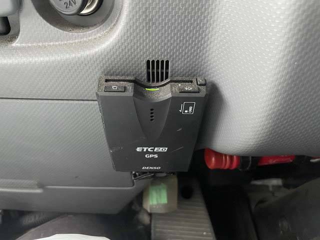 いすゞエルフ平ボディ小型（2t・3t）[写真34]