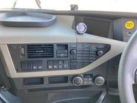 ボルボボルボFHトレーラーヘッド（トラクターヘッド）大型（10t）[写真17]