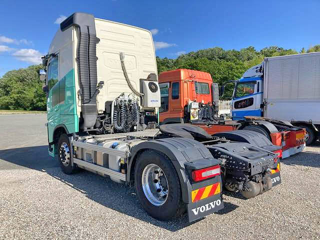 ボルボボルボFHトレーラーヘッド（トラクターヘッド）大型（10t）[写真04]