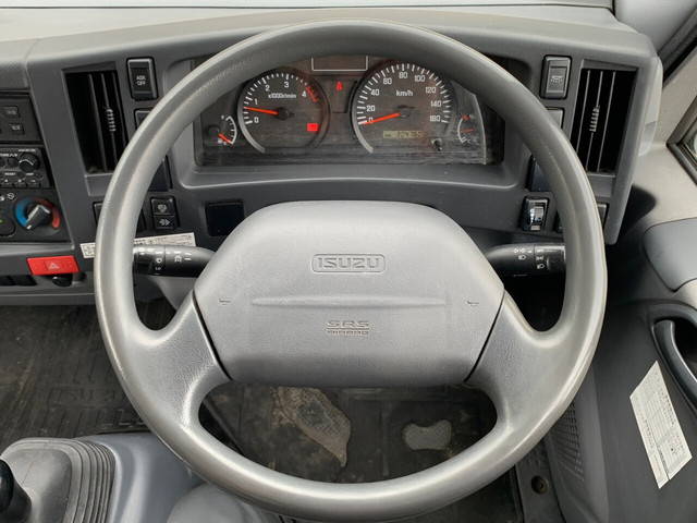 いすゞエルフ冷凍車（冷蔵車）小型（2t・3t）[写真13]