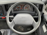 いすゞエルフ冷凍車（冷蔵車）小型（2t・3t）[写真13]