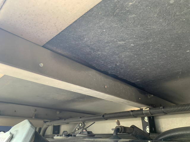 いすゞエルフ冷凍車（冷蔵車）小型（2t・3t）[写真30]