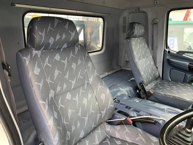 日野レンジャーコンテナ専用車中型（4t）[写真14]