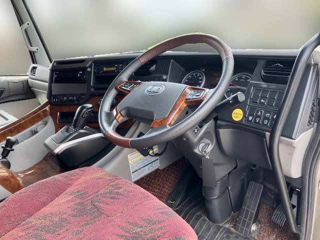 UDトラックスクオンアルミブロック大型（10t）[写真29]