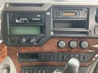 UDトラックスクオンアルミブロック大型（10t）[写真33]