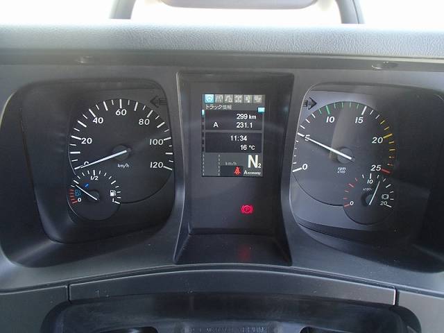 三菱ふそうスーパーグレートダンプ大型（10t）[写真17]