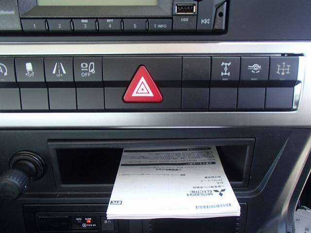 三菱ふそうスーパーグレートダンプ大型（10t）[写真20]