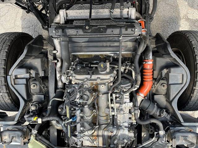 三菱ふそうキャンターアルミバン小型（2t・3t）[写真32]