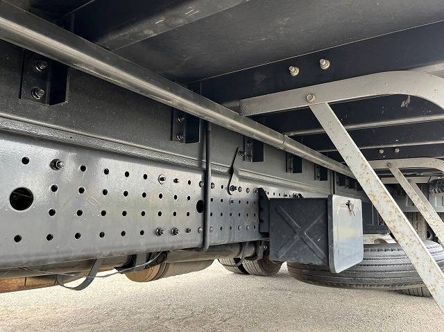 三菱ふそうキャンターアルミバン小型（2t・3t）[写真35]