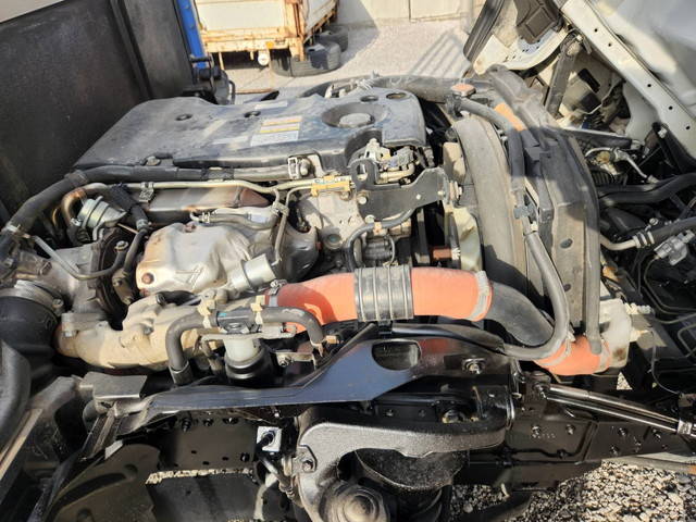 いすゞエルフ平ボディ小型（2t・3t）[写真11]