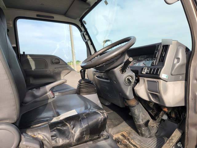 いすゞエルフ平ボディ小型（2t・3t）[写真17]